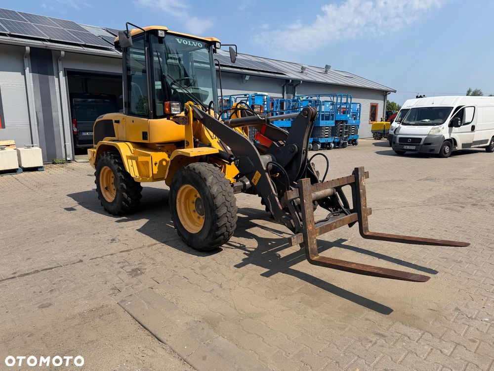 Volvo L30G - 4