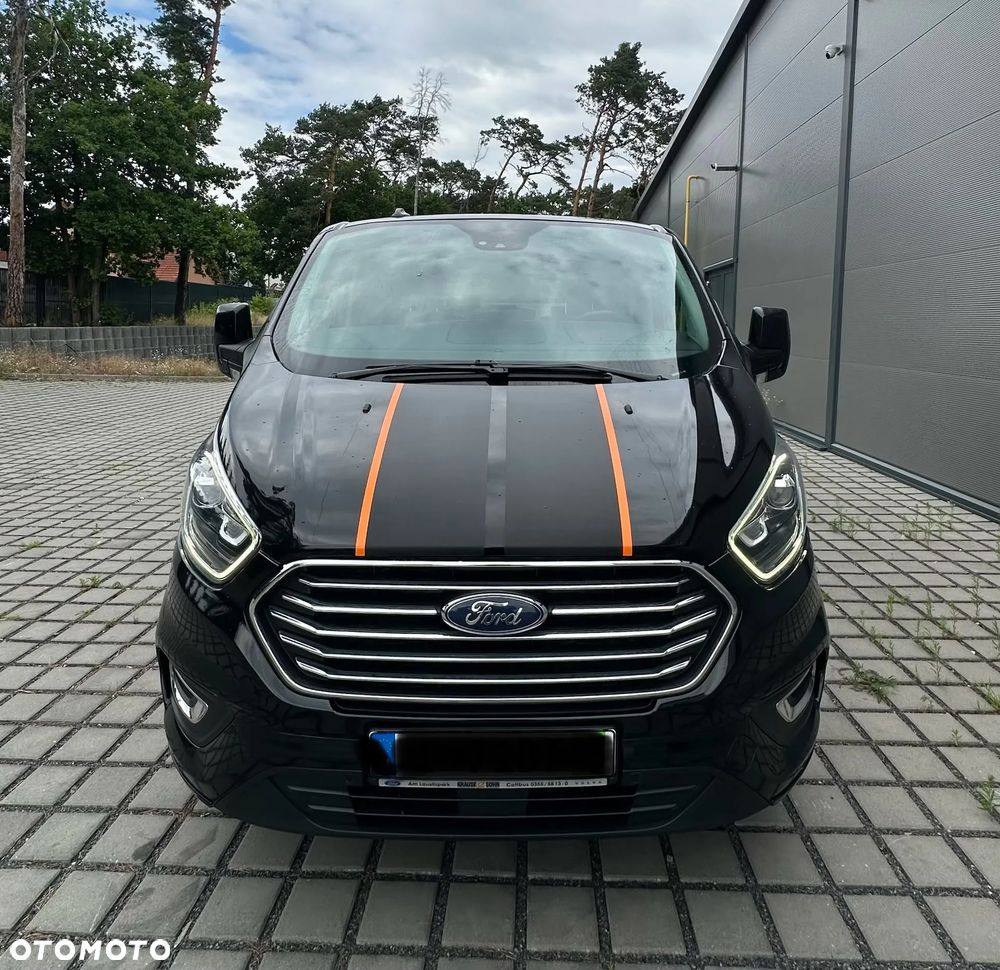 Ford Tourneo Custom - 2