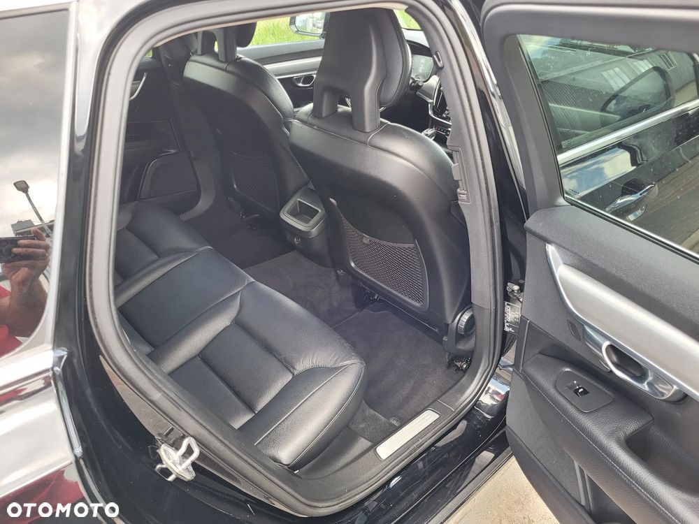 Volvo V90 D4 Geartronic Momentum - 16