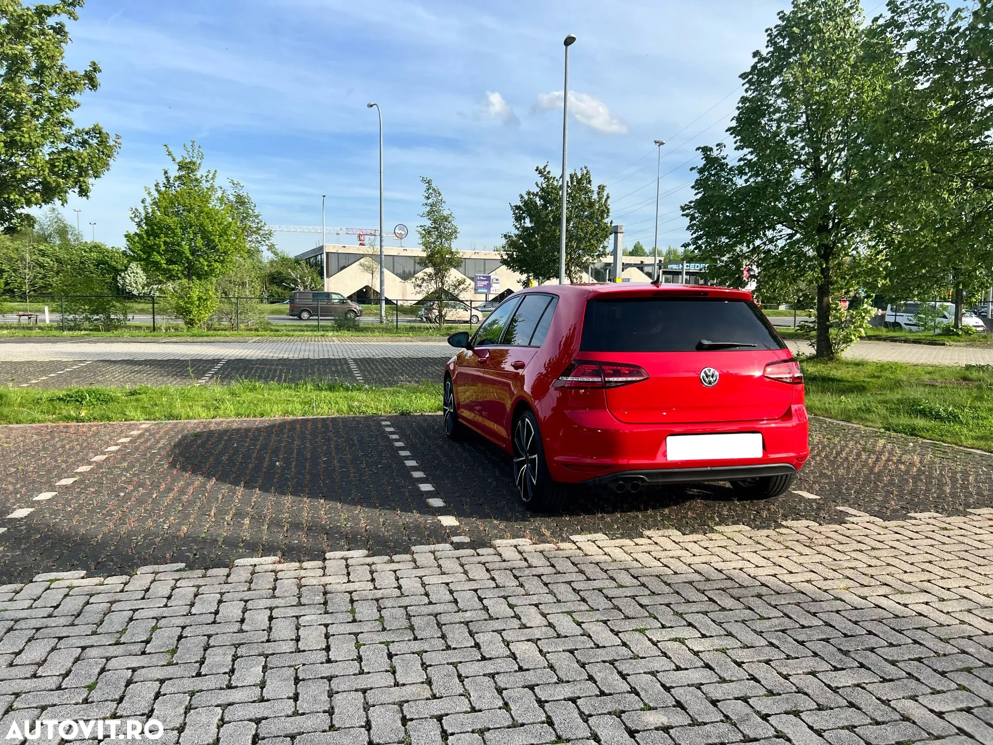Volkswagen Golf 1.4 TSI BlueMotion Technology DSG Comfortline - 3