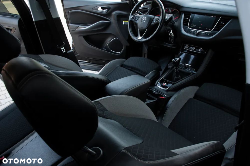 Opel Grandland X 1.2 Start/Stop INNOVATION - 24