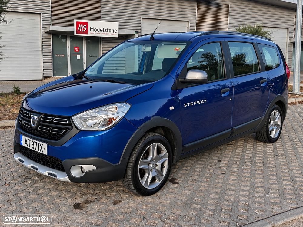 Dacia Lodgy 1.5 Blue dCi Stepway 7L - 1