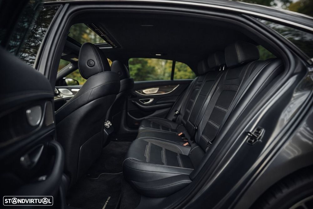 Mercedes-Benz AMG GT 43 4Matic+ - 25