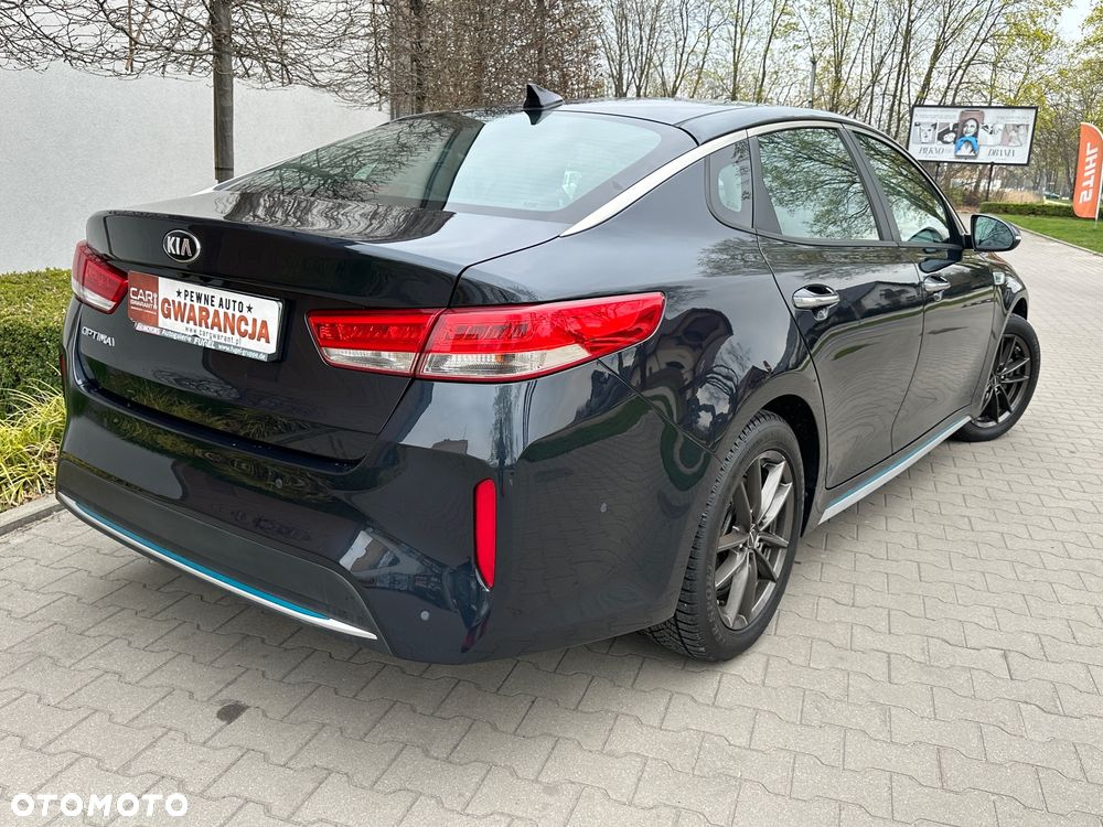 Kia Optima Sportagon 2.0 GDI Attract - 17
