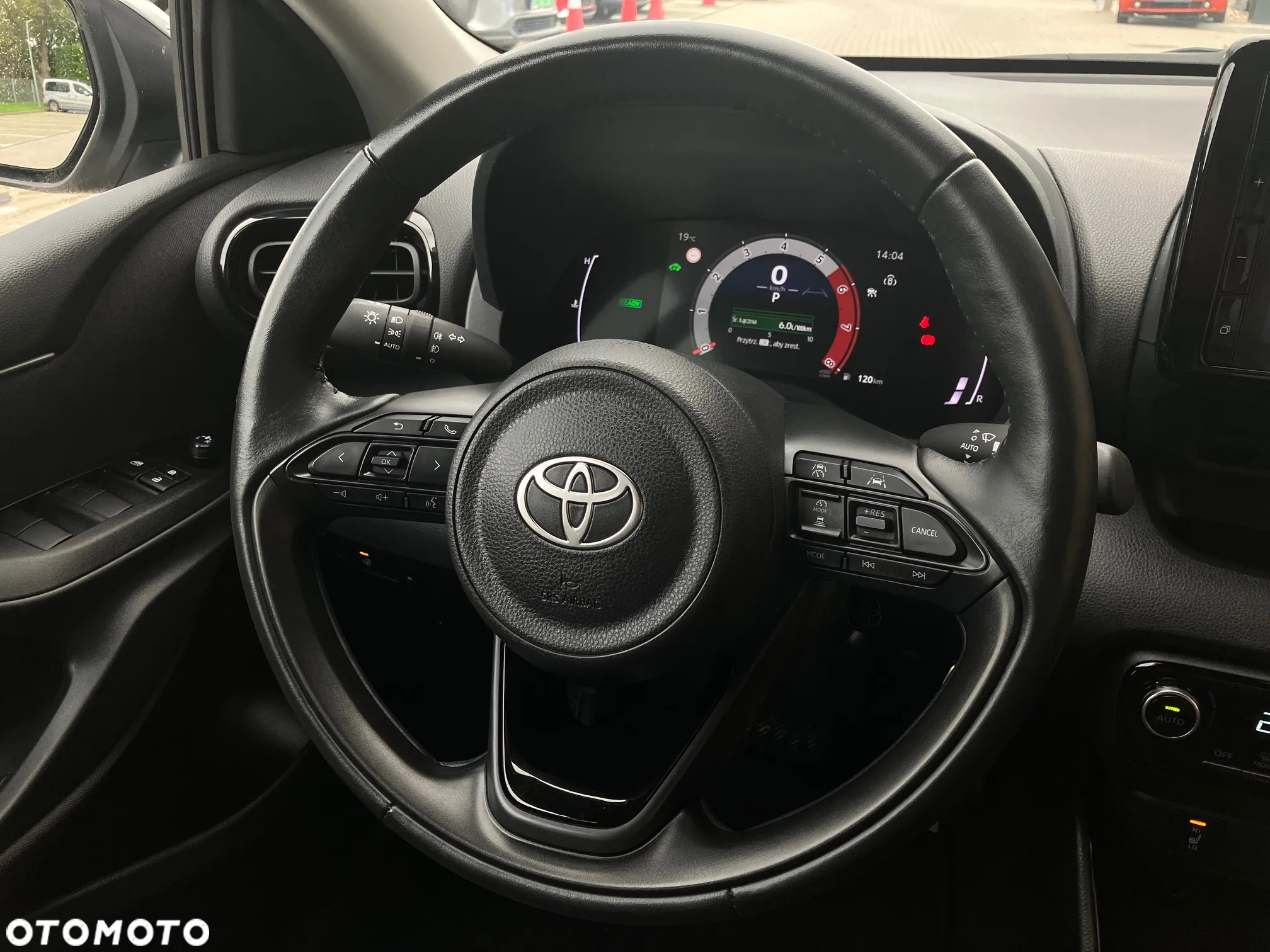 Toyota Yaris Hybrid 1.5 Style - 21
