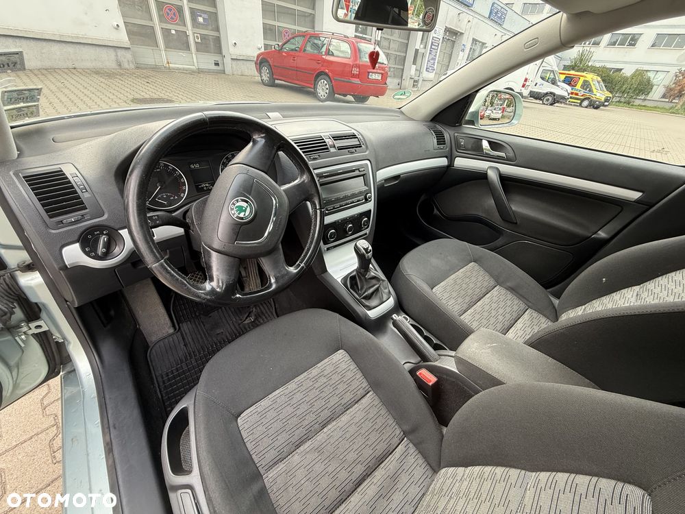 Skoda Octavia 1.6 TDI DPF Elegance - 7