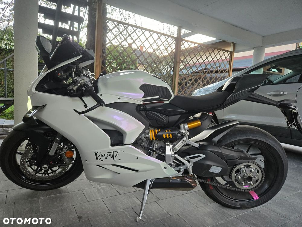 Ducati Panigale V2 - 2