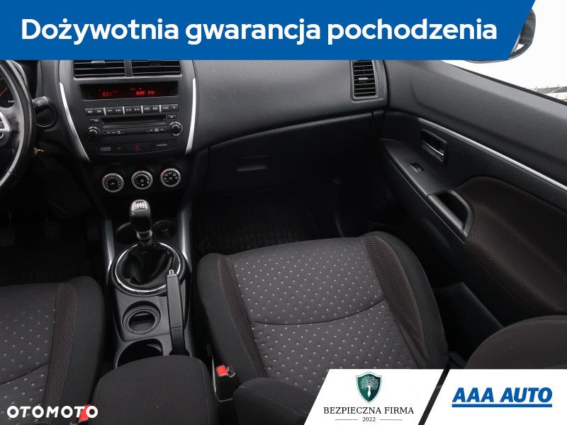 Mitsubishi ASX - 9