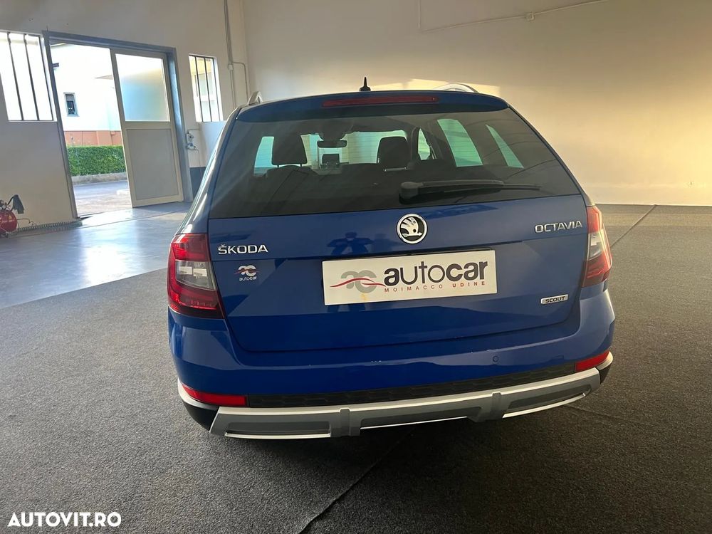 Skoda Octavia Combi Diesel 2.0 TDI 4X4 DSG Scout - 2