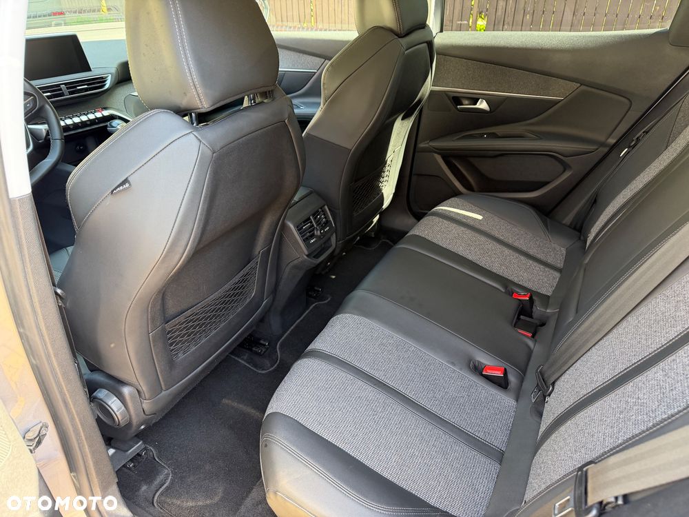 Peugeot 3008 1.5 BlueHDi Allure Pack S&S - 8