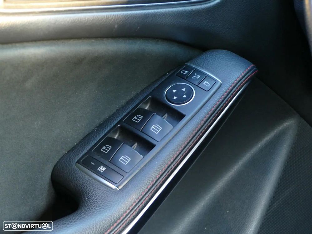 Mercedes-Benz CLA 200 d Shooting Brake AMG Line Aut. - 33