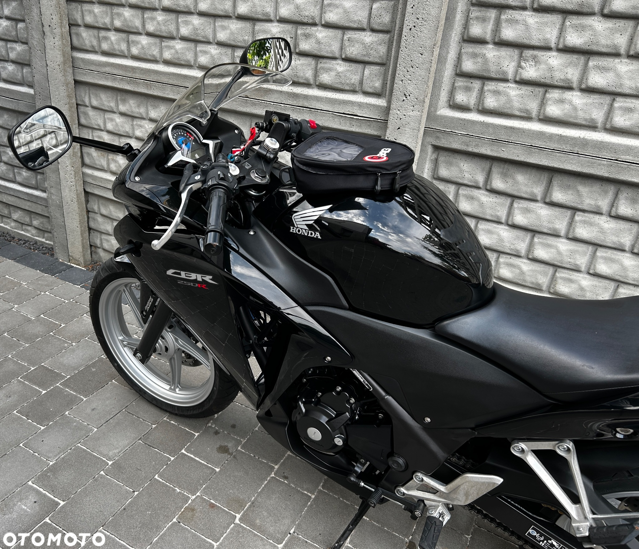 Honda CBR - 19
