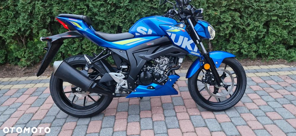 Suzuki GSX - 11