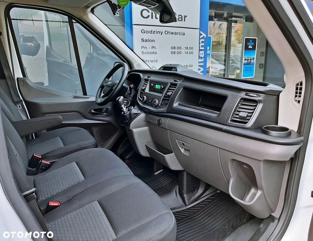 Ford Transit - 24