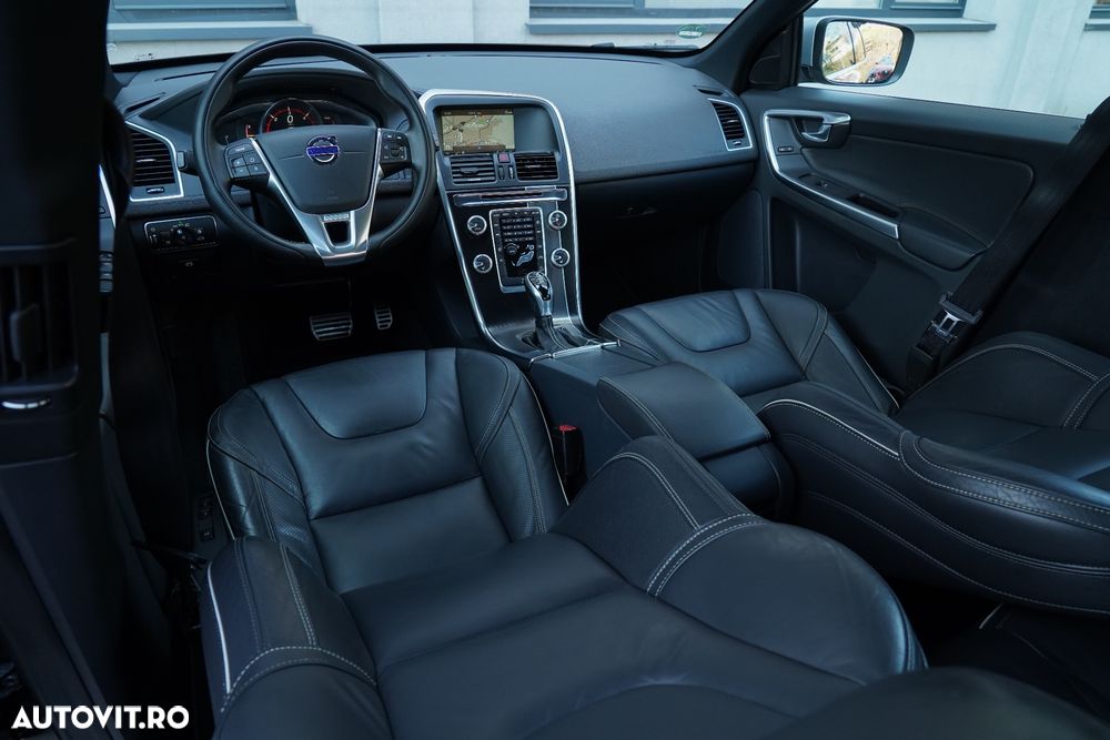 Volvo XC 60 D5 AWD Geartronic Summum - 13