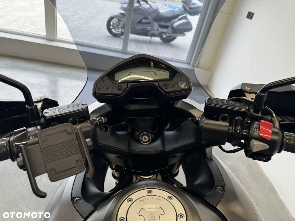 Honda VFR - 31