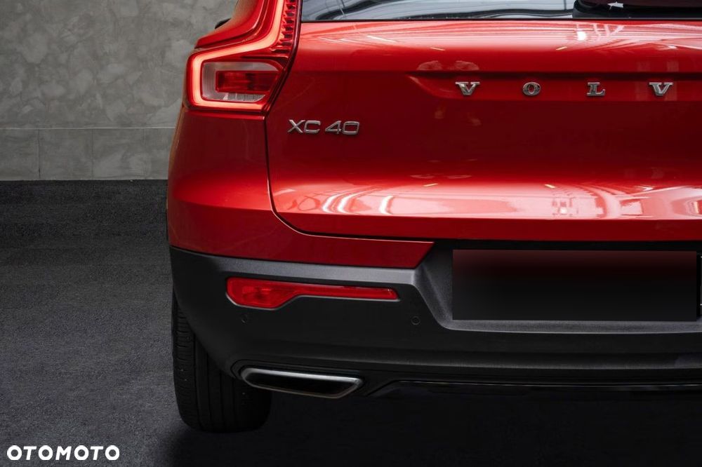 Volvo XC 40 T5 Twin Engine DKG R-Design - 10