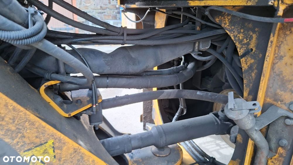 Volvo L 70 H 4X4 - 30