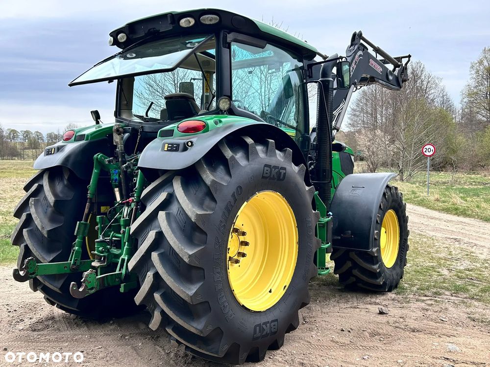 John Deere - 8
