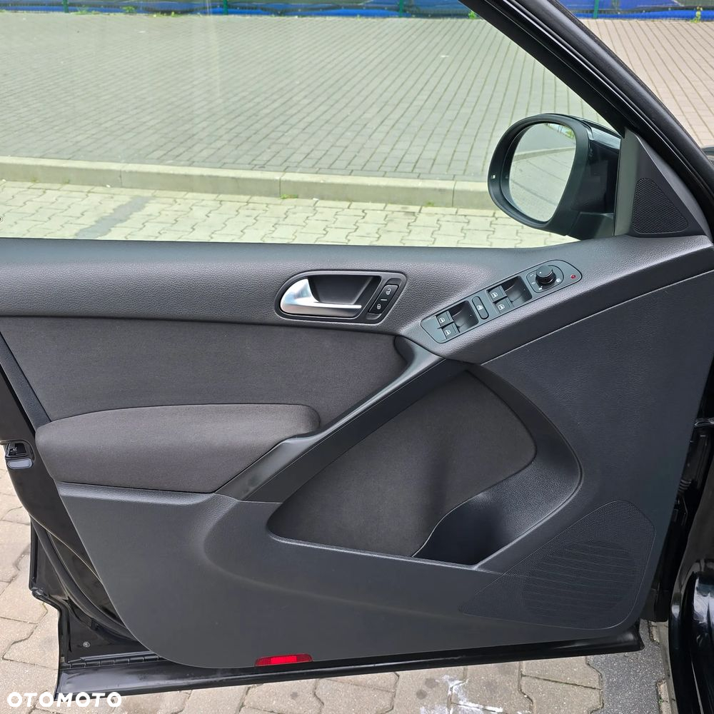 Volkswagen Tiguan - 20
