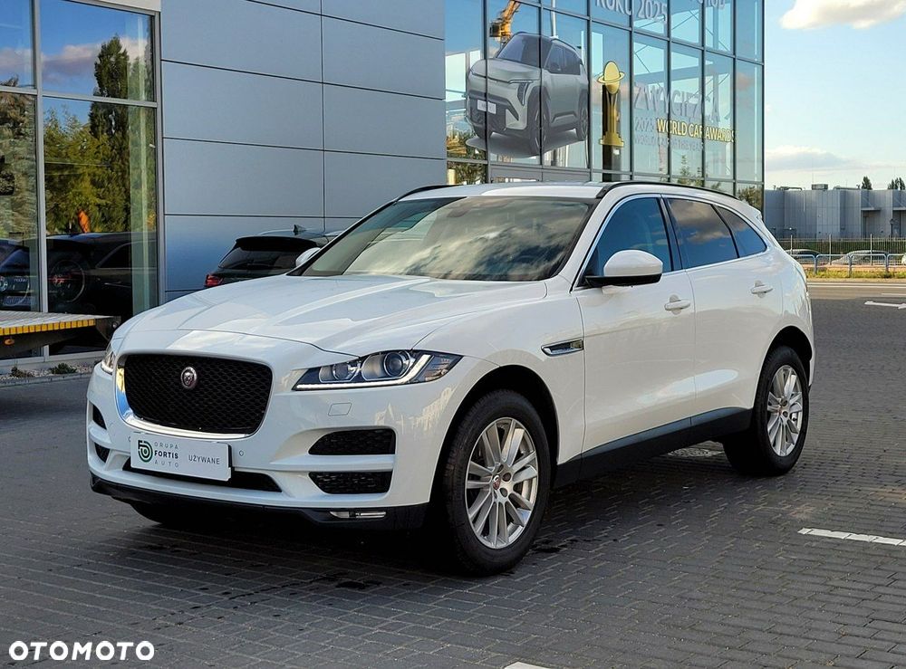 Jaguar F-Pace - 9