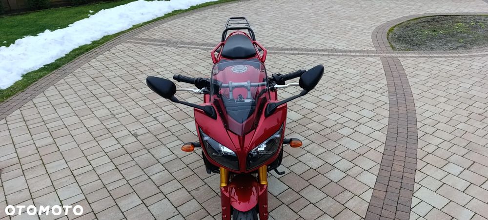 Yamaha FZ - 9