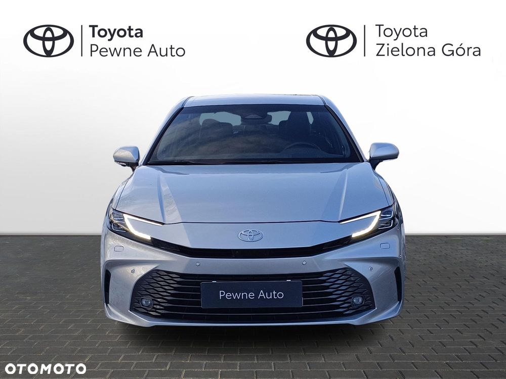 Toyota Camry - 6