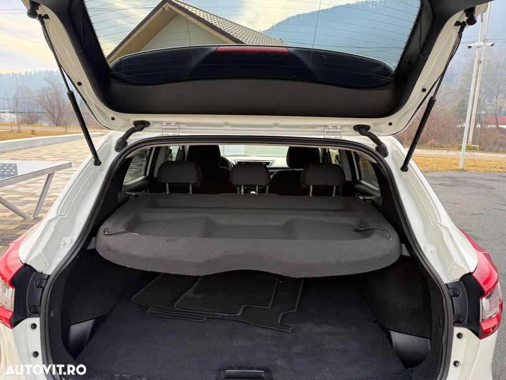 Nissan Qashqai 1.6 DCI TEKNA - 13