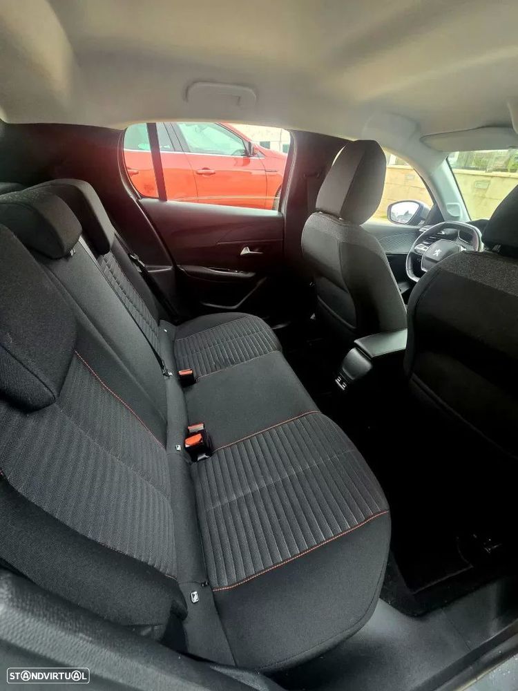 peugeot e-208 ver-50-kwh-active-pack - 31