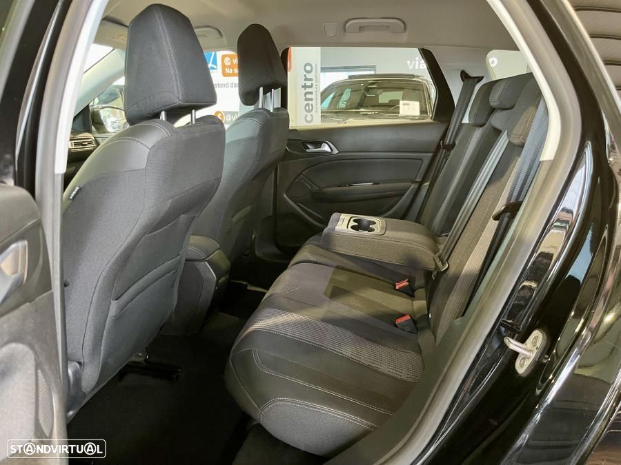 Peugeot 308 SW 1.5 BlueHDi Allure EAT8 - 26