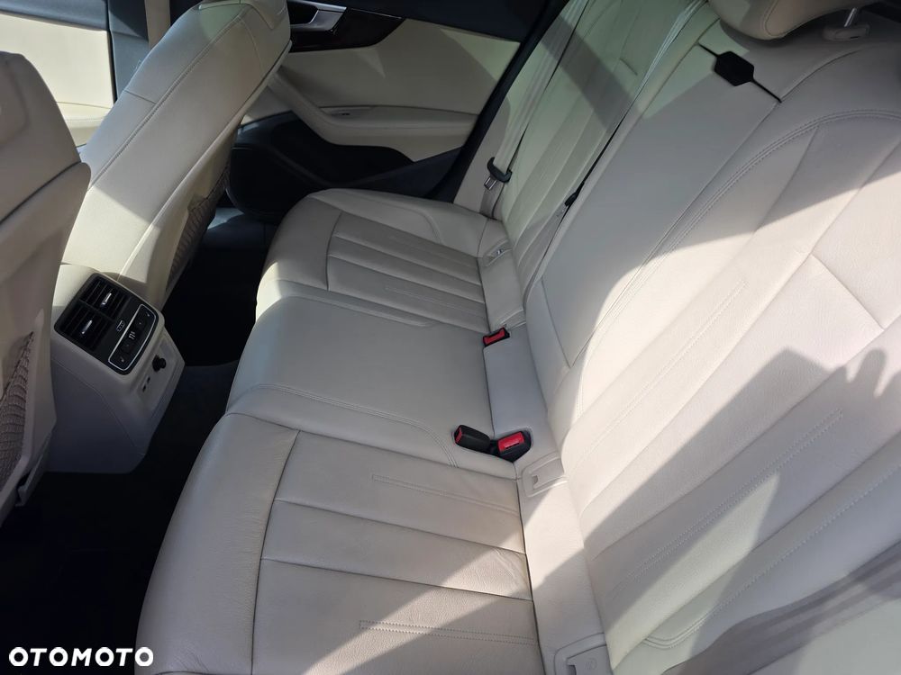 Audi A4 Allroad - 18