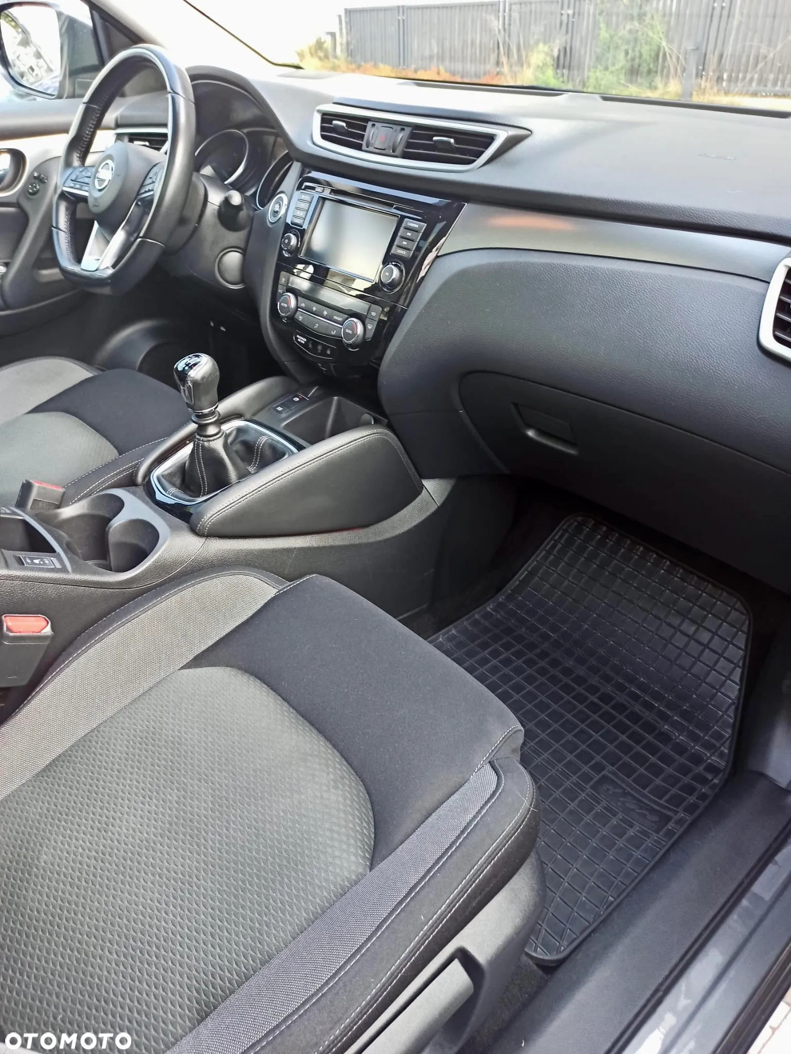 Nissan Qashqai 1.3 DIG-T N-Connecta - 8