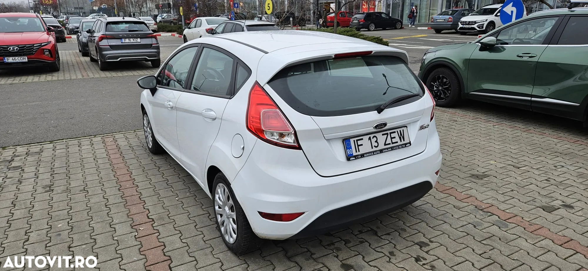 Ford Fiesta 1.6 TDCi DPF Titanium - 6