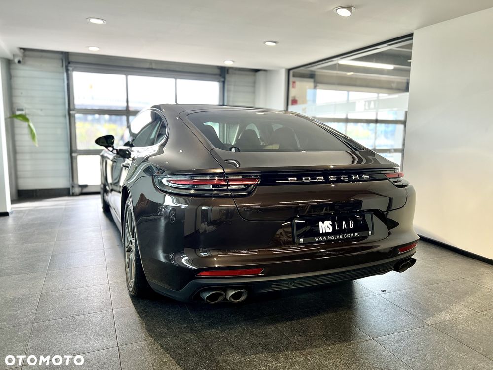 Porsche Panamera ver-4-e--hybrid - 4