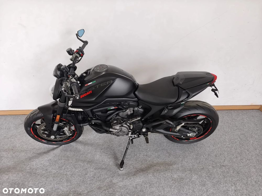 Ducati Monster - 11
