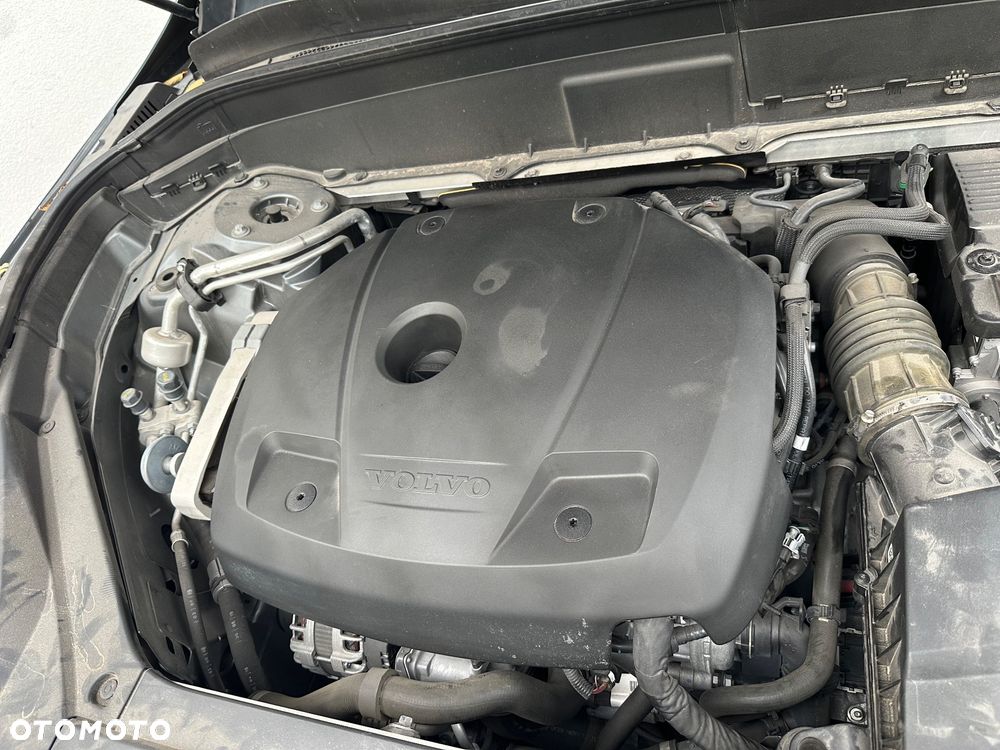 Volvo XC 90 T6 AWD Momentum 7os - 30