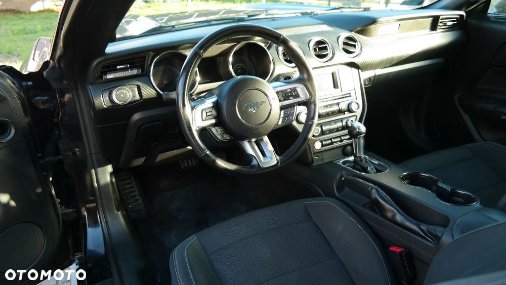 Ford Mustang 3.7 V6 - 3