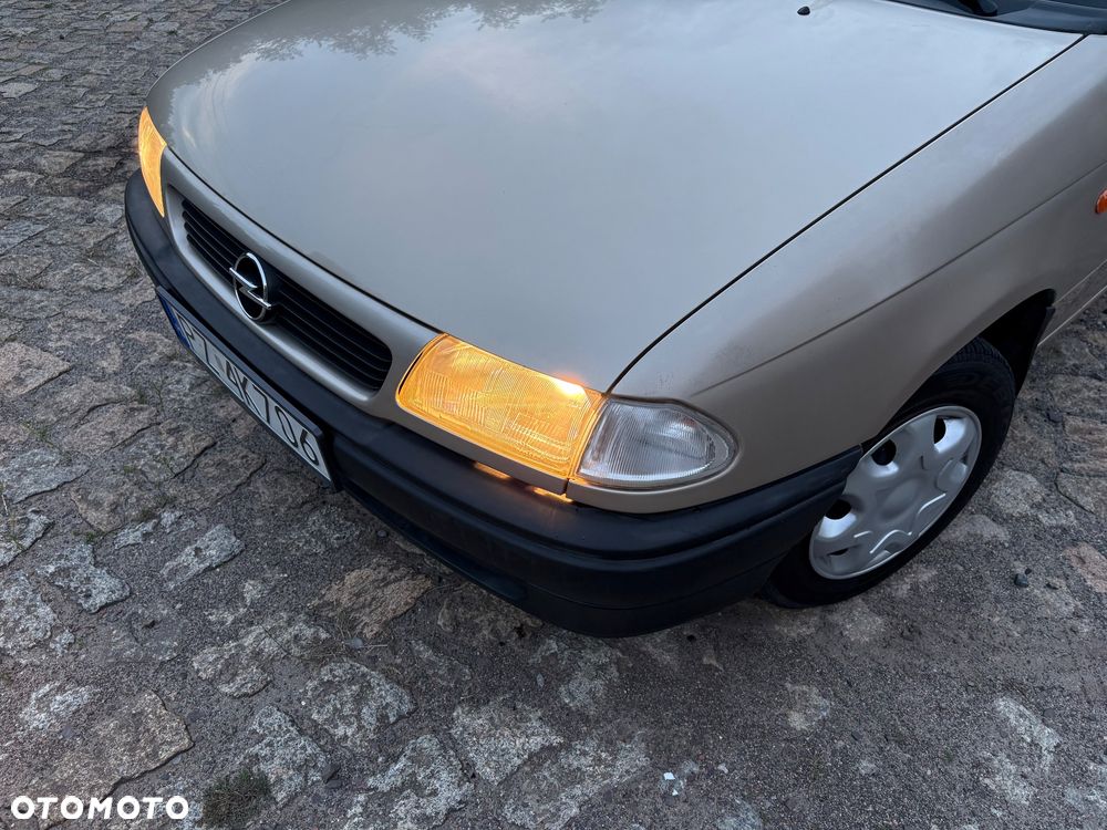 Opel Astra 1.4 Base - 2