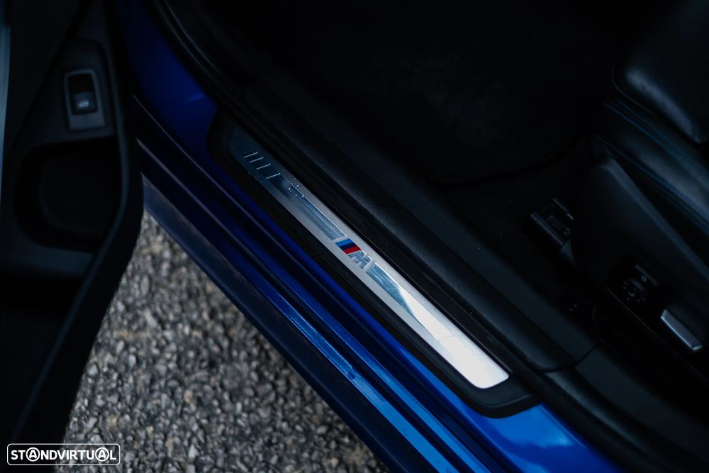 BMW 330 i Pack M Shadow Auto - 23