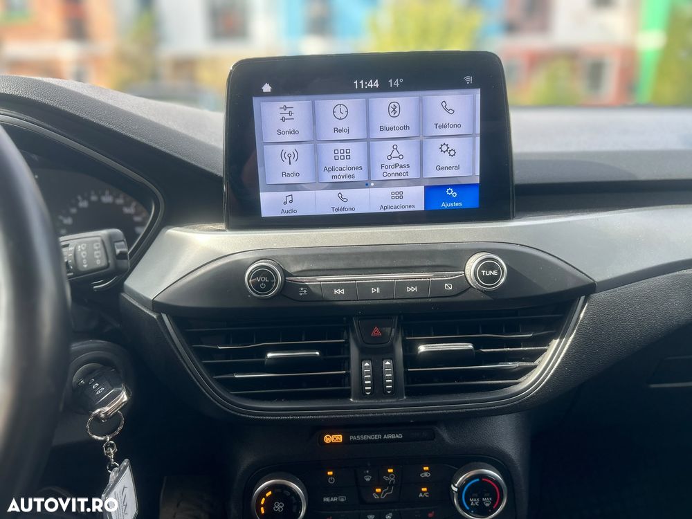 Ford Focus 1.0 EcoBoost Trend Edition - 24