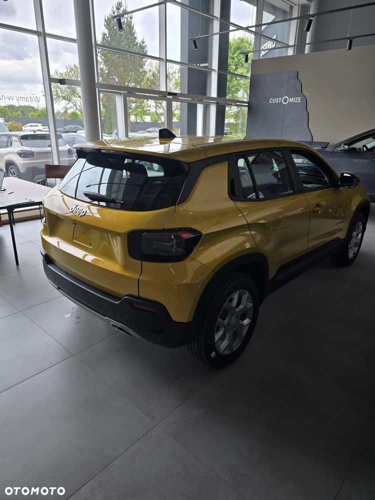 Jeep Avenger 1.2 T3 mHEV Altitude FWD eDCT6 - 4