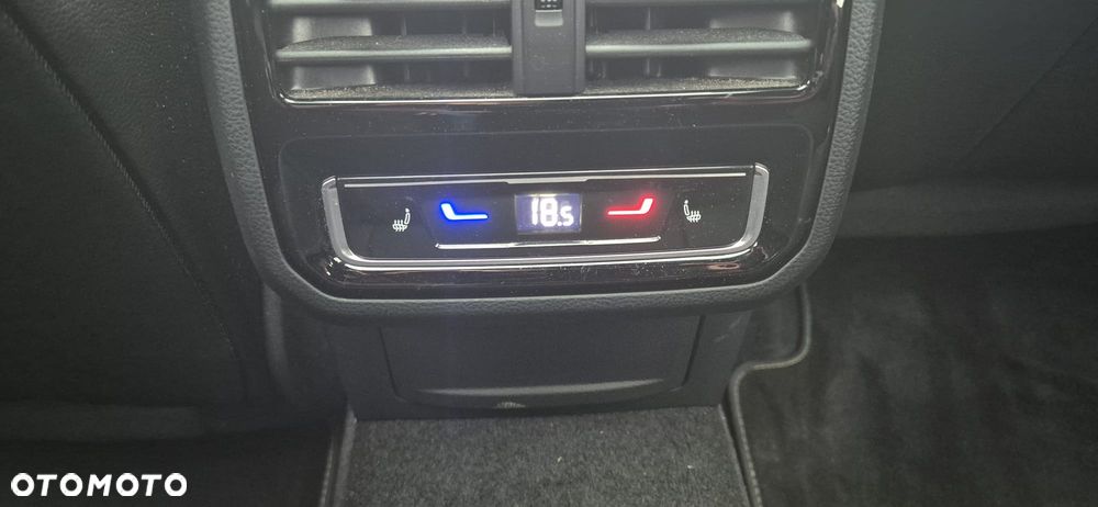 Volkswagen Arteon 2.0 TDI R-Line DSG - 11