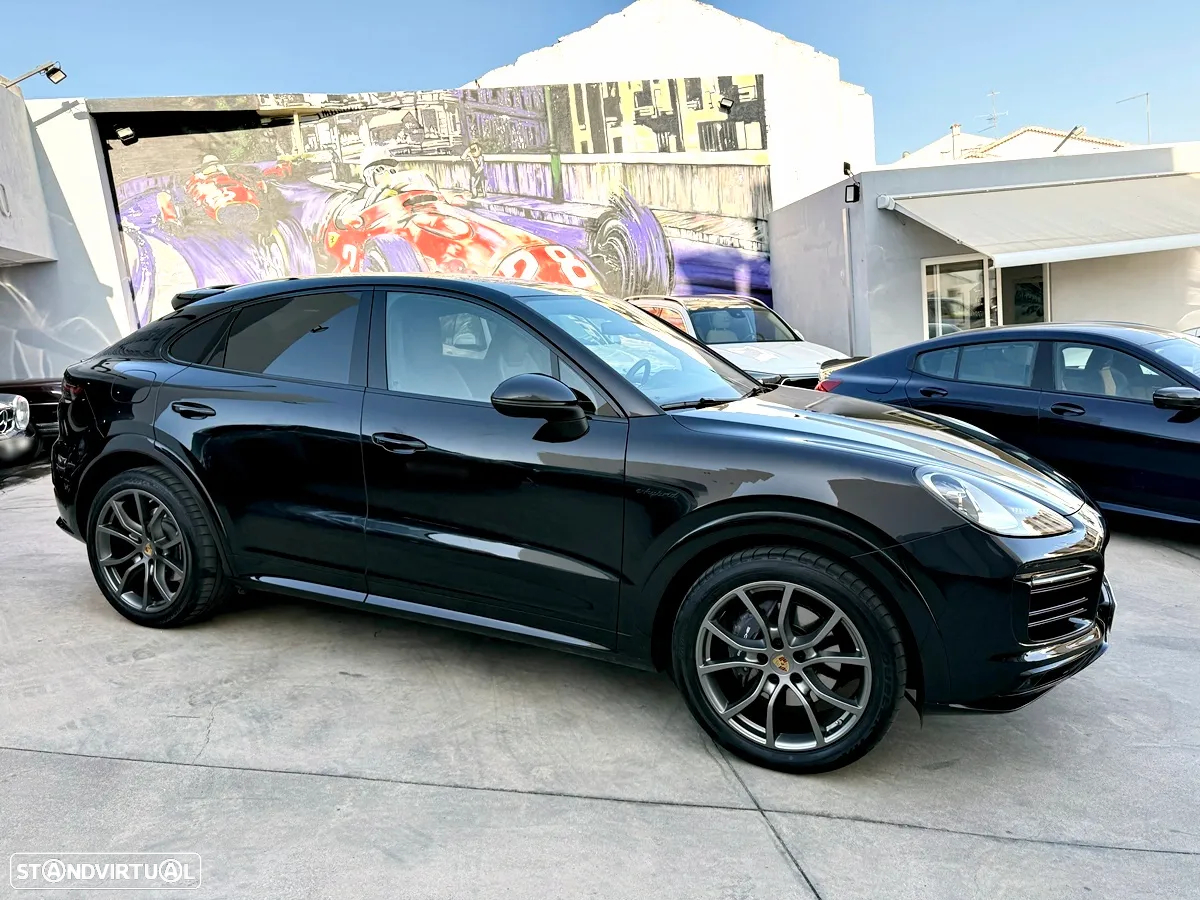 Porsche Cayenne Coupé E-Hybrid - 2