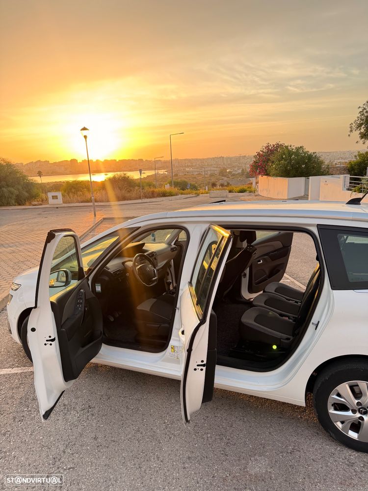 Citroën Grand C4 Spacetourer - 9