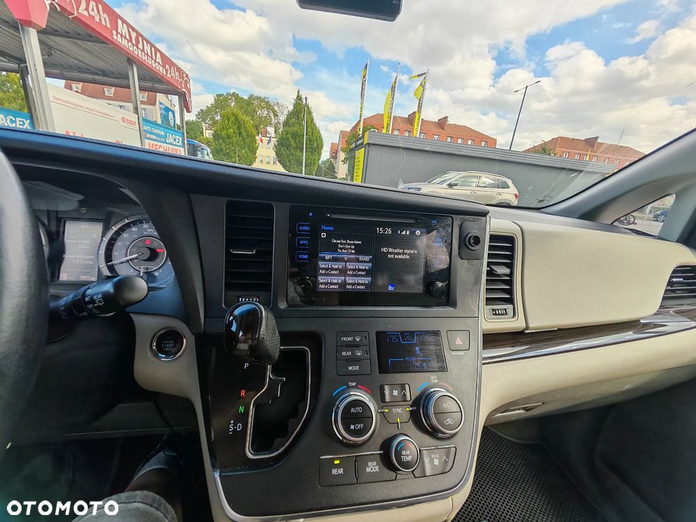Toyota Sienna 3.5 V6 - 23