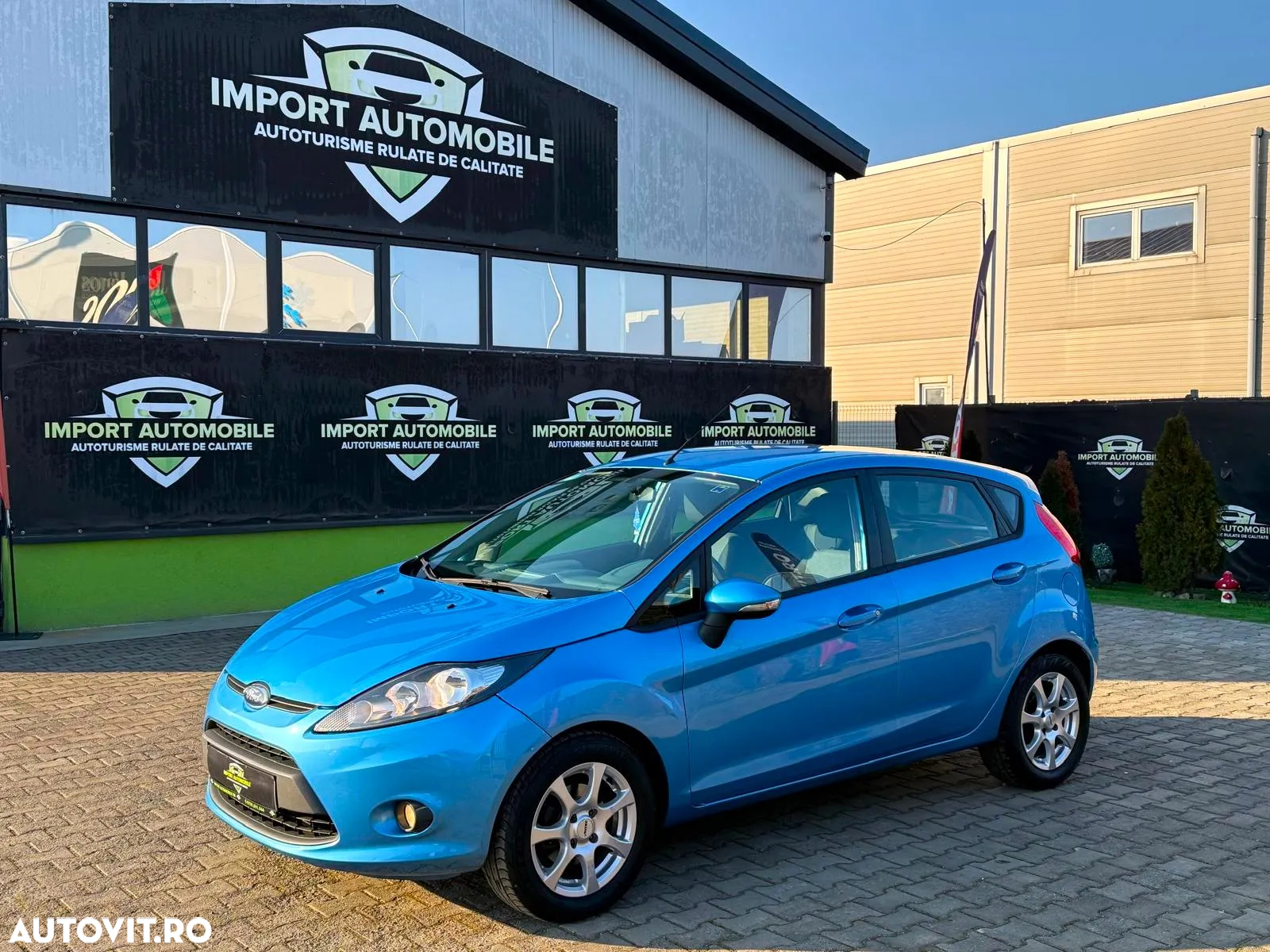 Ford Fiesta 1.25 Ambiente - 2