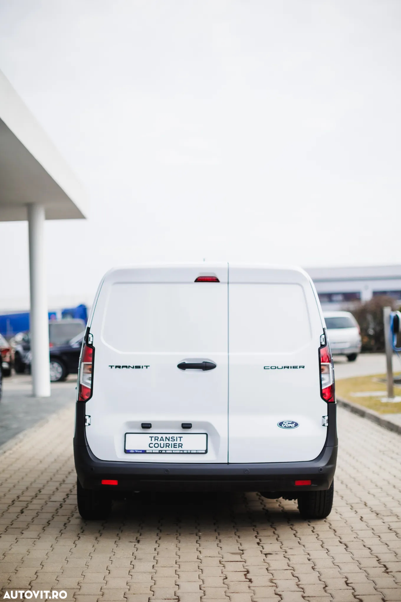 Ford Courier - 7