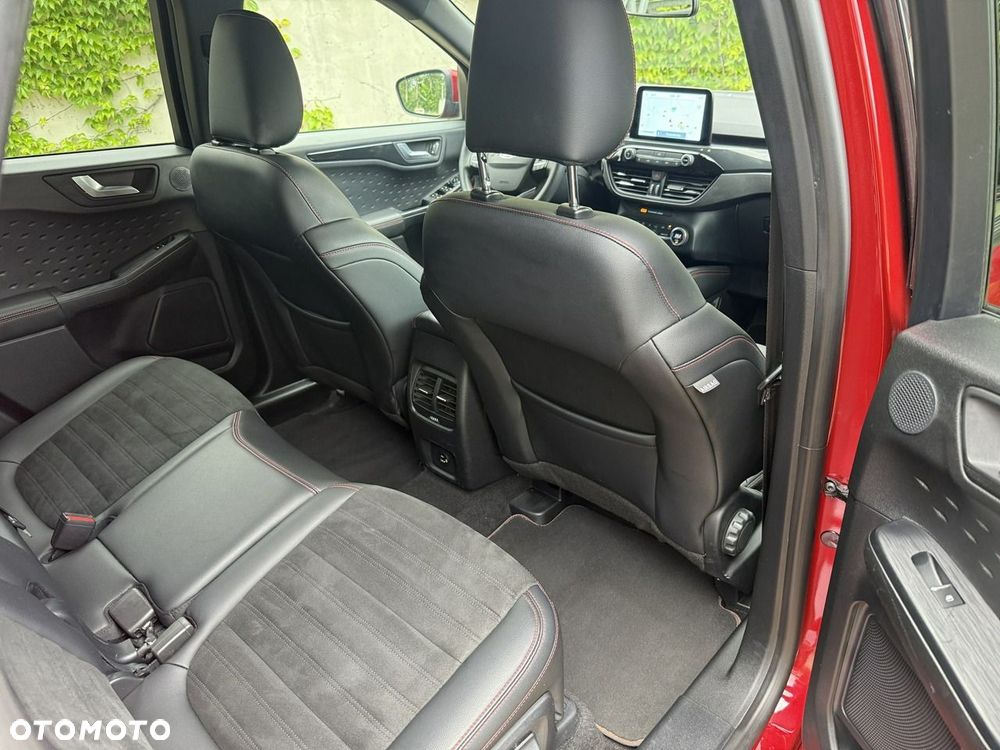 Ford Kuga - 11
