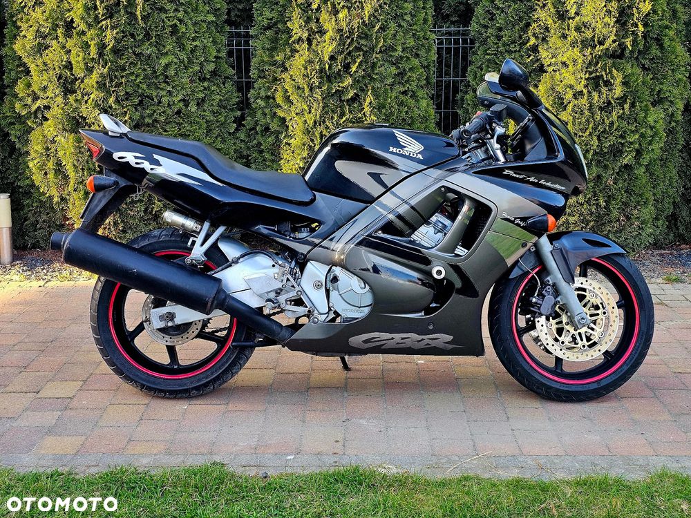 Honda CBR - 2