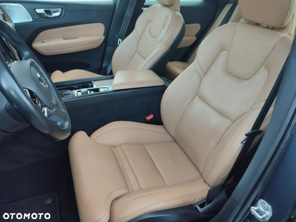 Volvo XC 60 T5 AWD Inscription - 33